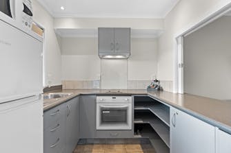Executive Studio - Kitchen