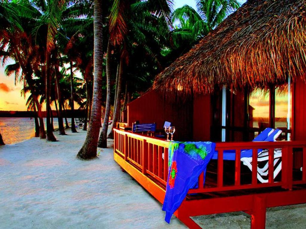 Deluxe Beachfront Bungalow