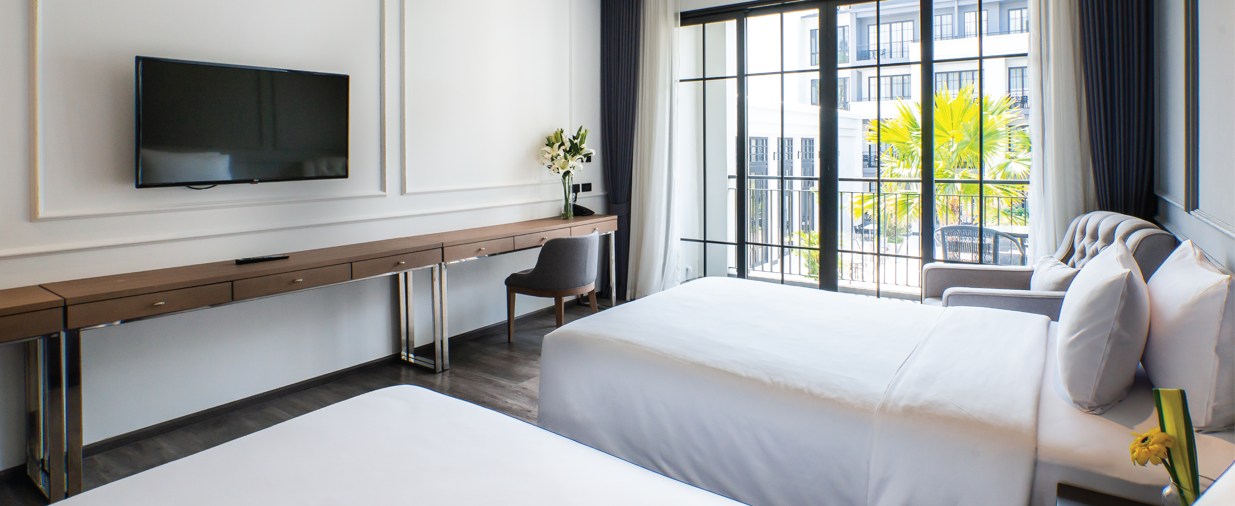 Deluxe Twin Pool View, Pattaya Hotel, Elegant Hotel, One Patio Hotel, 파타야 호텔, 엘레강트 호텔