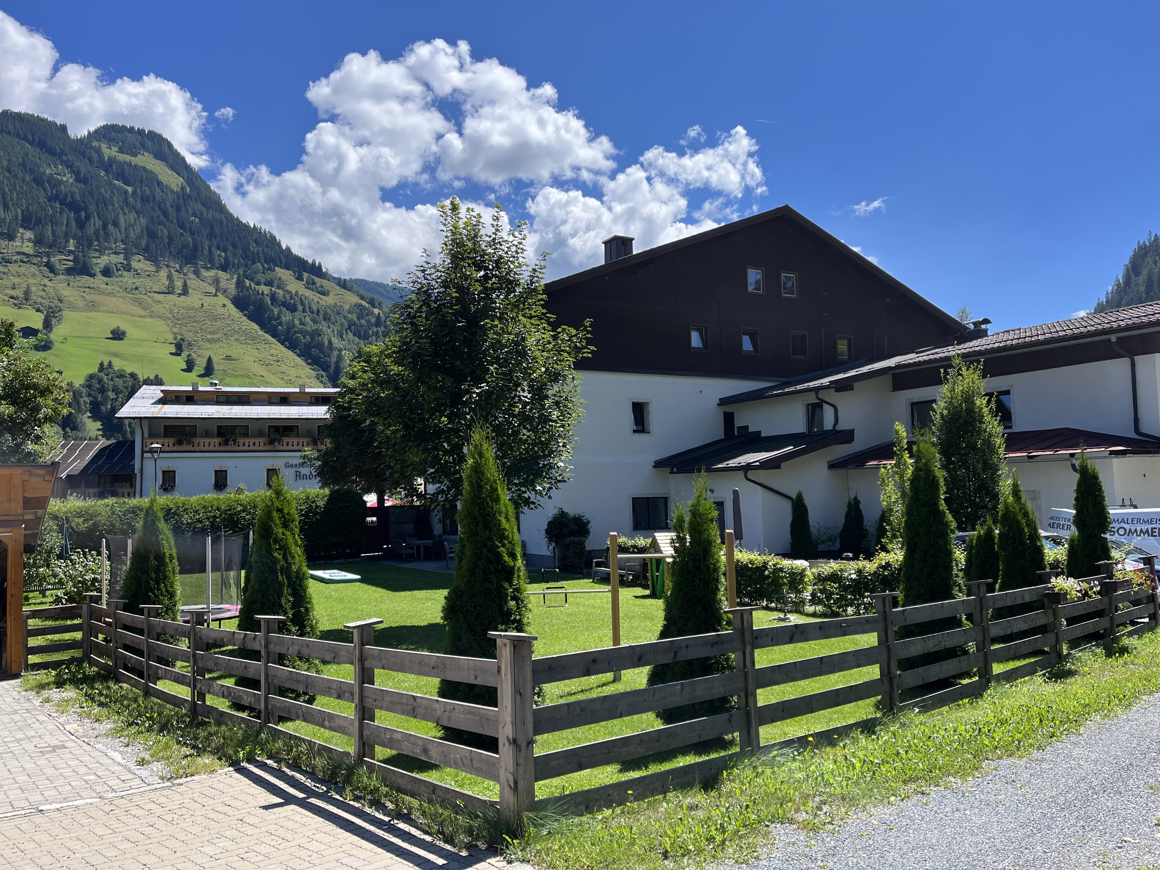 Large Garden Haus Standlgut in Rauris