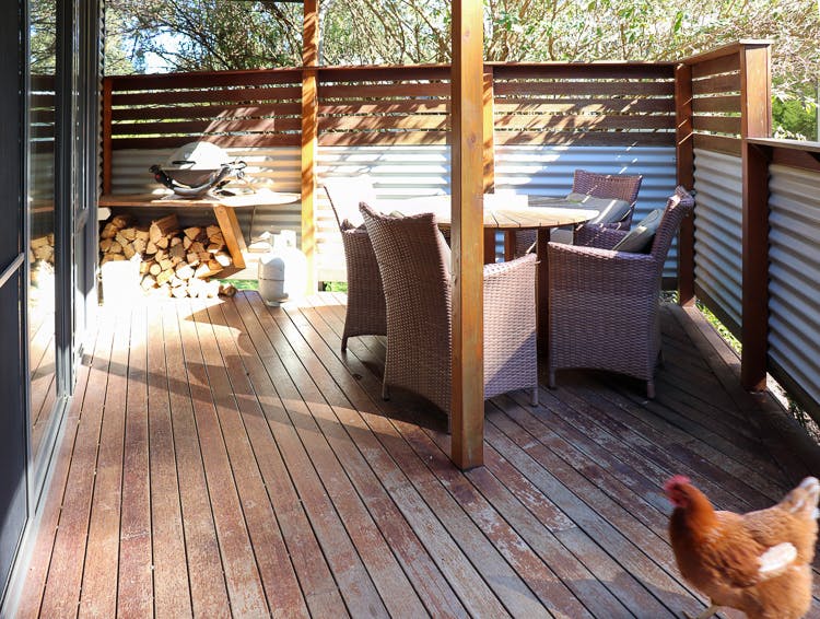Karma Kinglake Nest 4 Deck with outdoor setting and Webber BBQ
